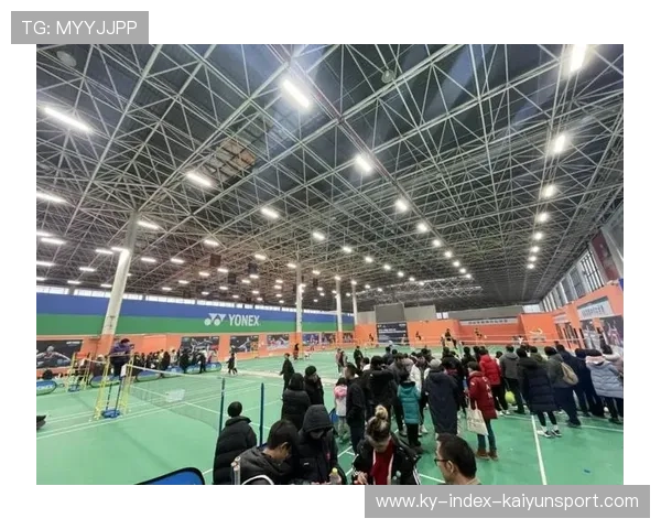 国际羽毛球巡回赛在赛事中增设青少年观摩课与教练互动活动提升普及性